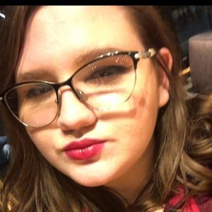 Meet your Posher, Ashton